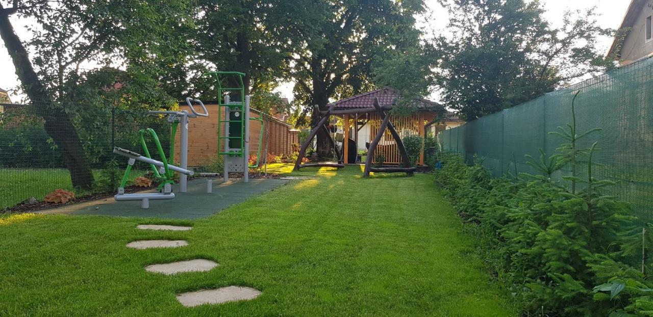 Bungalov Komfort Liptovsky Mikulas Ngoại thất bức ảnh